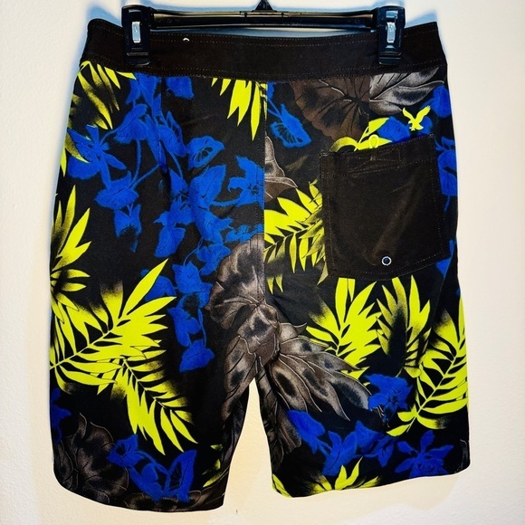 American Eagle Outfitters Swim Trunks / Board Shorts -Tropical  - Size Small - Picture 2 of 9